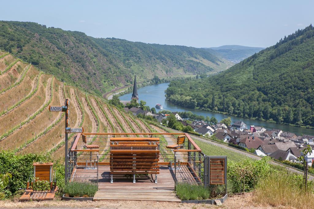 Weinhotel Hubertus Garni Клоттен Экстерьер фото