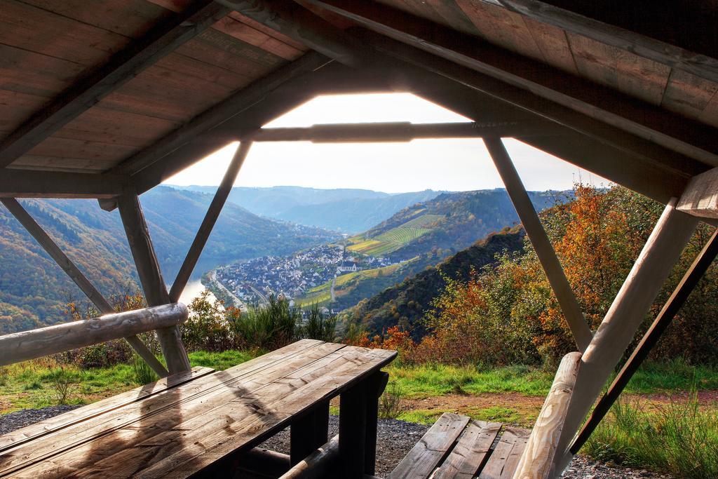 Weinhotel Hubertus Garni Клоттен Экстерьер фото
